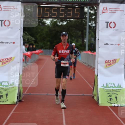 14.06.2026 - 7 Türme Triathlon Andreas Tolksdorf http://msf.ph/oto/9809091 14.06.2026 16:55:34 Ziel 763, 858 meine-sportfotos.de