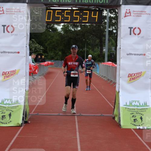14.06.2026 - 7 Türme Triathlon Andreas Tolksdorf http://msf.ph/oto/9809122 14.06.2026 16:55:33 Ziel 763, 858 meine-sportfotos.de