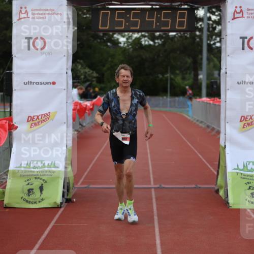 14.06.2026 - 7 Türme Triathlon Andreas Tolksdorf http://msf.ph/oto/9809167 14.06.2026 16:54:56 Ziel 807 meine-sportfotos.de