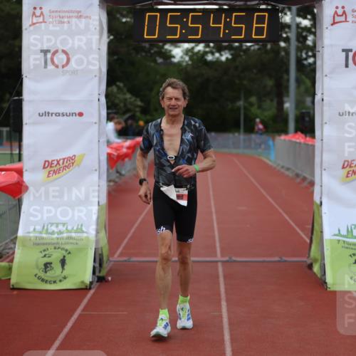 14.06.2026 - 7 Türme Triathlon Andreas Tolksdorf http://msf.ph/oto/9809173 14.06.2026 16:54:57 Ziel 807 meine-sportfotos.de