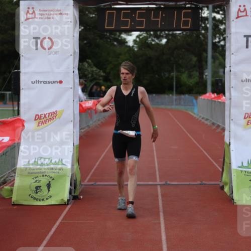 14.06.2026 - 7 Türme Triathlon Andreas Tolksdorf http://msf.ph/oto/9809197 14.06.2026 16:54:15 Ziel 635 meine-sportfotos.de