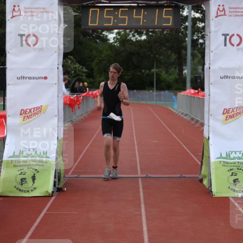14.06.2026 - 7 Türme Triathlon Andreas Tolksdorf http://msf.ph/oto/9809209 14.06.2026 16:54:14 Ziel 635 meine-sportfotos.de