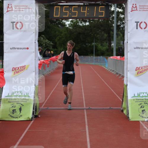 14.06.2026 - 7 Türme Triathlon Andreas Tolksdorf http://msf.ph/oto/9809228 14.06.2026 16:54:14 Ziel 635 meine-sportfotos.de