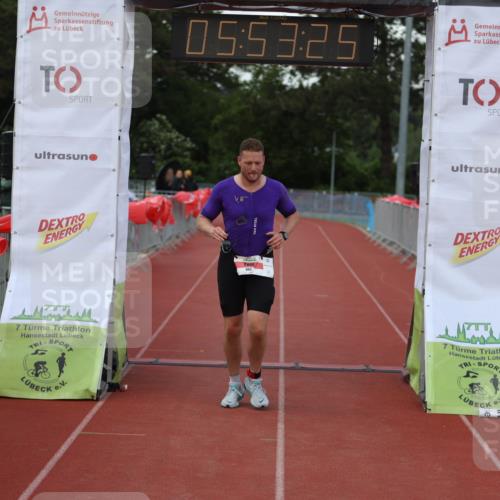 14.06.2026 - 7 Türme Triathlon Andreas Tolksdorf http://msf.ph/oto/9809232 14.06.2026 16:53:24 Ziel 663 meine-sportfotos.de