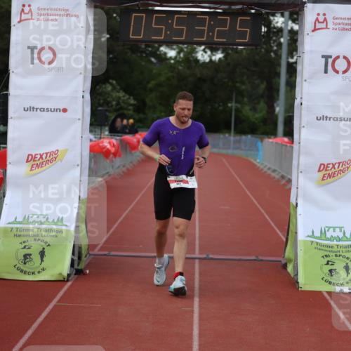 14.06.2026 - 7 Türme Triathlon Andreas Tolksdorf http://msf.ph/oto/9809235 14.06.2026 16:53:24 Ziel 663 meine-sportfotos.de