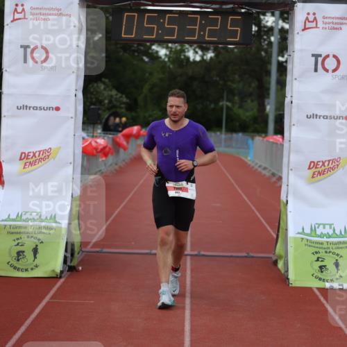 14.06.2026 - 7 Türme Triathlon Andreas Tolksdorf http://msf.ph/oto/9809244 14.06.2026 16:53:24 Ziel 663 meine-sportfotos.de