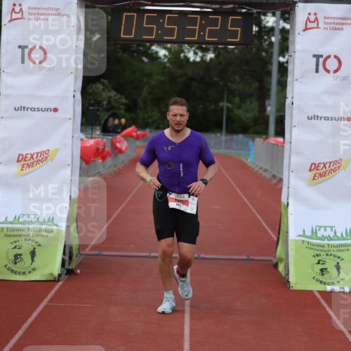 14.06.2026 - 7 Türme Triathlon Andreas Tolksdorf http://msf.ph/oto/9809247 14.06.2026 16:53:24 Ziel 663 meine-sportfotos.de