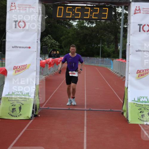 14.06.2026 - 7 Türme Triathlon Andreas Tolksdorf http://msf.ph/oto/9809287 14.06.2026 16:53:22 Ziel 663, 860 meine-sportfotos.de