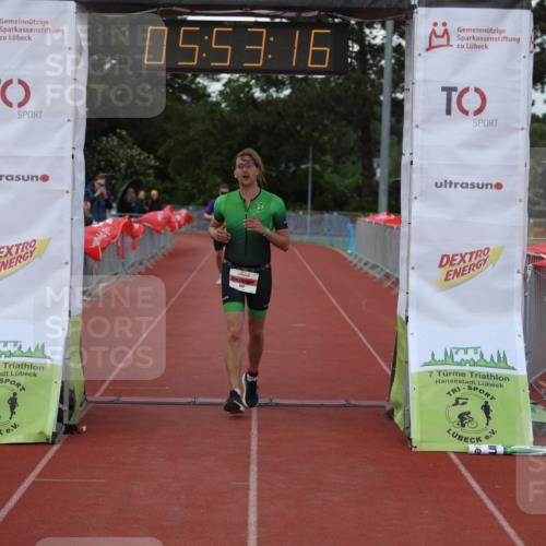 14.06.2026 - 7 Türme Triathlon Andreas Tolksdorf http://msf.ph/oto/9809296 14.06.2026 16:53:15 Ziel 663, 860 meine-sportfotos.de