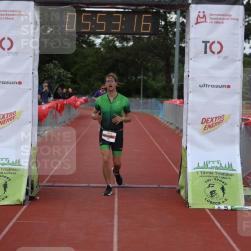 14.06.2026 - 7 Türme Triathlon Andreas Tolksdorf http://msf.ph/oto/9809298 14.06.2026 16:53:15 Ziel 663, 860 meine-sportfotos.de
