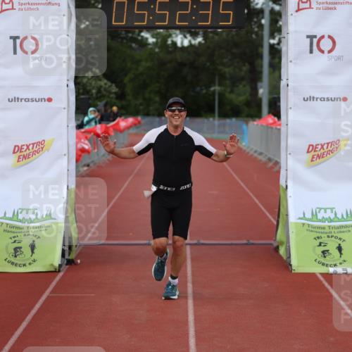 14.06.2026 - 7 Türme Triathlon Andreas Tolksdorf http://msf.ph/oto/9809304 14.06.2026 16:52:34 Ziel 748 meine-sportfotos.de