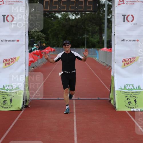 14.06.2026 - 7 Türme Triathlon Andreas Tolksdorf http://msf.ph/oto/9809319 14.06.2026 16:52:34 Ziel 748 meine-sportfotos.de