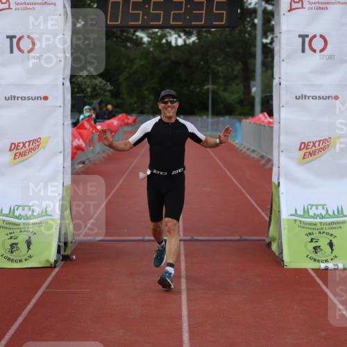 14.06.2026 - 7 Türme Triathlon Andreas Tolksdorf http://msf.ph/oto/9809323 14.06.2026 16:52:34 Ziel 748 meine-sportfotos.de