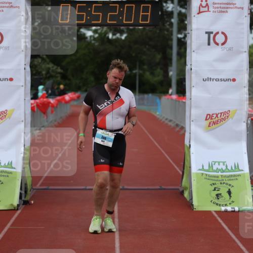 14.06.2026 - 7 Türme Triathlon Andreas Tolksdorf http://msf.ph/oto/9809390 14.06.2026 16:52:07 Ziel 969 meine-sportfotos.de