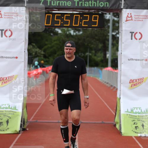 14.06.2026 - 7 Türme Triathlon Andreas Tolksdorf http://msf.ph/oto/9809451 14.06.2026 16:50:28 Ziel 766 meine-sportfotos.de