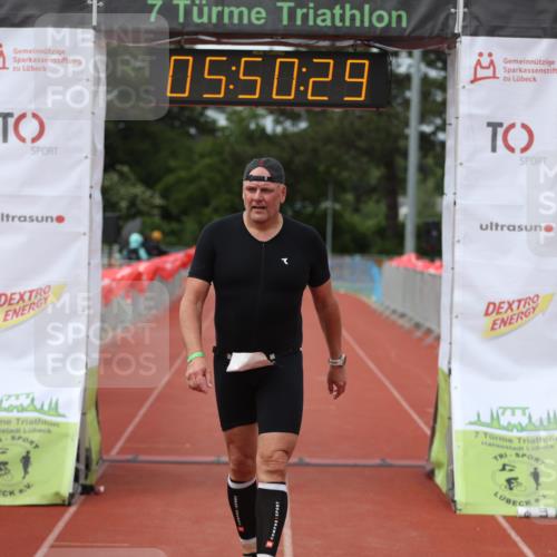 14.06.2026 - 7 Türme Triathlon Andreas Tolksdorf http://msf.ph/oto/9809455 14.06.2026 16:50:28 Ziel 766 meine-sportfotos.de