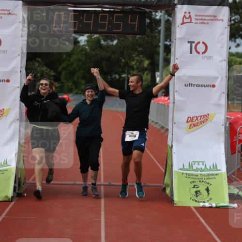14.06.2026 - 7 Türme Triathlon Andreas Tolksdorf http://msf.ph/oto/9809546 14.06.2026 16:49:53 Ziel 829, 861, 891 meine-sportfotos.de