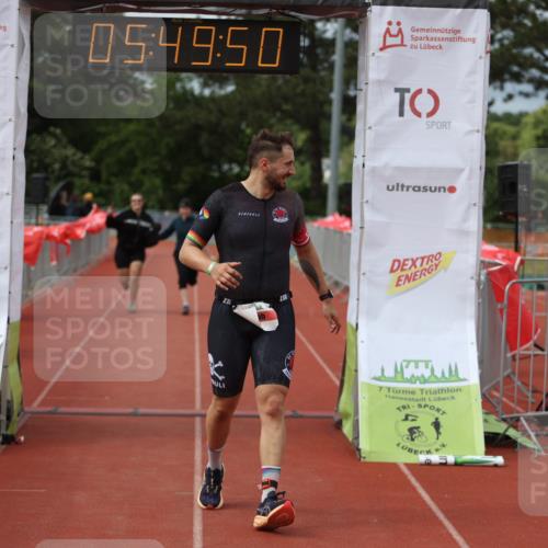 14.06.2026 - 7 Türme Triathlon Andreas Tolksdorf http://msf.ph/oto/9809562 14.06.2026 16:49:49 Ziel 767, 829, 861, 891 meine-sportfotos.de