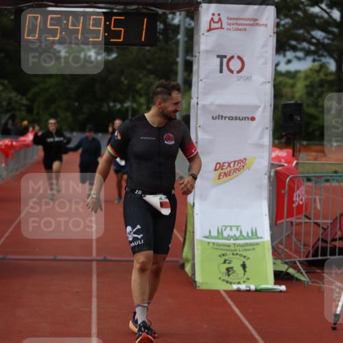 14.06.2026 - 7 Türme Triathlon Andreas Tolksdorf http://msf.ph/oto/9809570 14.06.2026 16:49:49 Ziel 767, 829, 861, 891 meine-sportfotos.de