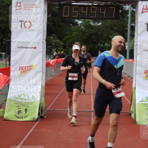 14.06.2026 - 7 Türme Triathlon Andreas Tolksdorf http://msf.ph/oto/9809595 14.06.2026 16:49:45 Ziel 767, 829, 861, 891 meine-sportfotos.de