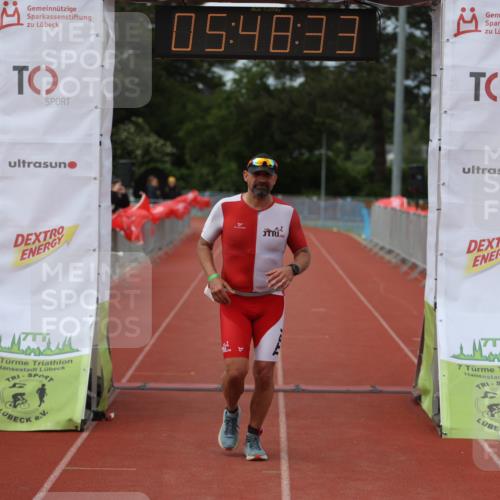 14.06.2026 - 7 Türme Triathlon Andreas Tolksdorf http://msf.ph/oto/9809655 14.06.2026 16:48:31 Ziel 631 meine-sportfotos.de