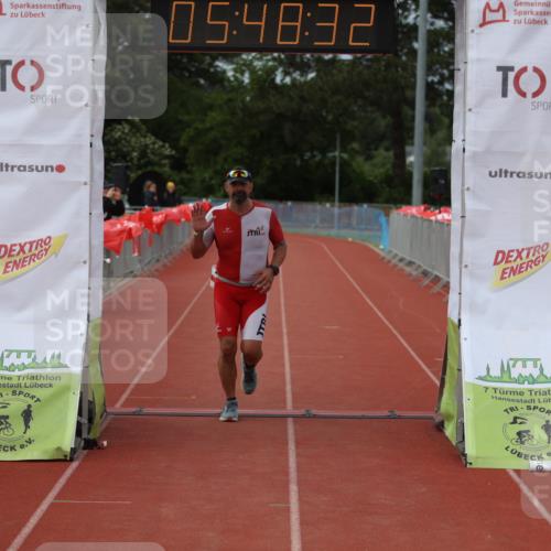 14.06.2026 - 7 Türme Triathlon Andreas Tolksdorf http://msf.ph/oto/9809667 14.06.2026 16:48:30 Ziel 631 meine-sportfotos.de
