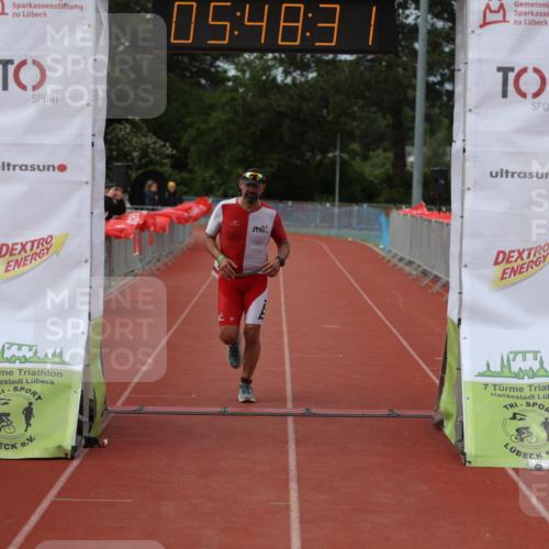 14.06.2026 - 7 Türme Triathlon Andreas Tolksdorf http://msf.ph/oto/9809682 14.06.2026 16:48:30 Ziel 631 meine-sportfotos.de