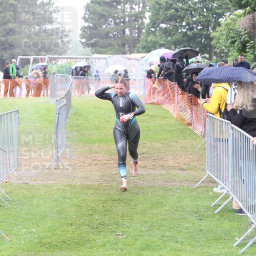 14.06.2026 - 7 Türme Triathlon Andreas Tolksdorf http://msf.ph/oto/9809795 14.06.2026 13:27:13 Schwimmen  meine-sportfotos.de