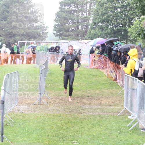 14.06.2026 - 7 Türme Triathlon Andreas Tolksdorf http://msf.ph/oto/9809805 14.06.2026 13:27:54 Schwimmen  meine-sportfotos.de