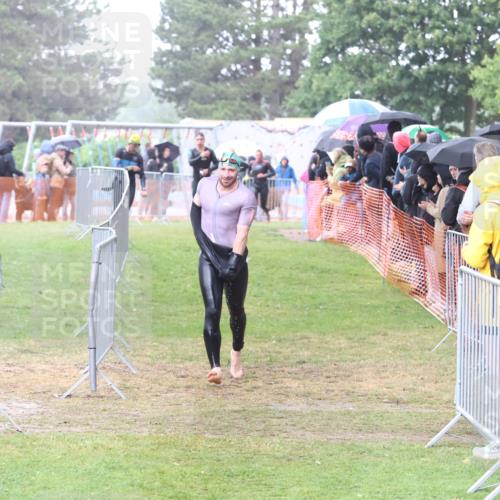 14.06.2026 - 7 Türme Triathlon Andreas Tolksdorf http://msf.ph/oto/9809851 14.06.2026 13:29:46 Schwimmen  meine-sportfotos.de