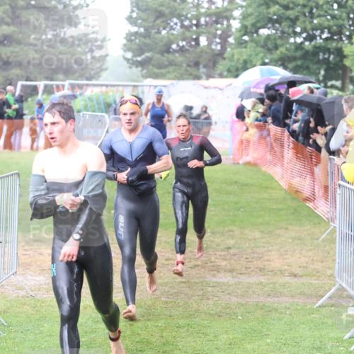 14.06.2026 - 7 Türme Triathlon Andreas Tolksdorf http://msf.ph/oto/9809865 14.06.2026 13:29:54 Schwimmen  meine-sportfotos.de