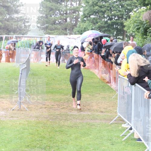 14.06.2026 - 7 Türme Triathlon Andreas Tolksdorf http://msf.ph/oto/9809876 14.06.2026 13:30:13 Schwimmen  meine-sportfotos.de