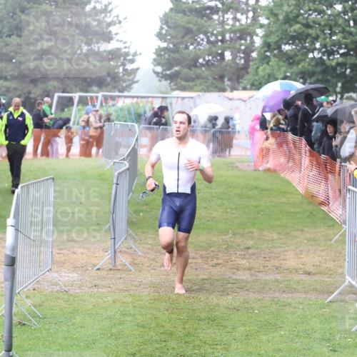 14.06.2026 - 7 Türme Triathlon Andreas Tolksdorf http://msf.ph/oto/9809906 14.06.2026 13:30:44 Schwimmen  meine-sportfotos.de