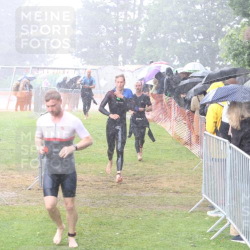 14.06.2026 - 7 Türme Triathlon Andreas Tolksdorf http://msf.ph/oto/9810023 14.06.2026 13:32:37 Schwimmen  meine-sportfotos.de