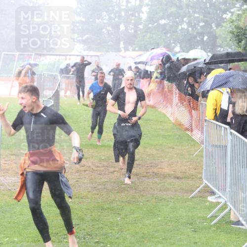 14.06.2026 - 7 Türme Triathlon Andreas Tolksdorf http://msf.ph/oto/9810043 14.06.2026 13:32:50 Schwimmen  meine-sportfotos.de