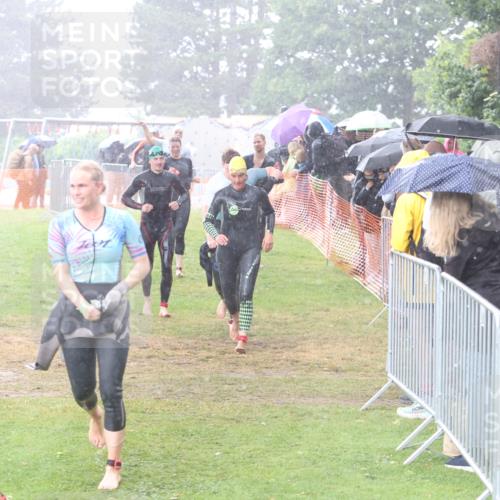 14.06.2026 - 7 Türme Triathlon Andreas Tolksdorf http://msf.ph/oto/9810075 14.06.2026 13:33:13 Schwimmen  meine-sportfotos.de