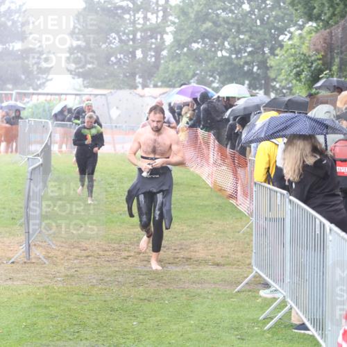 14.06.2026 - 7 Türme Triathlon Andreas Tolksdorf http://msf.ph/oto/9810099 14.06.2026 13:33:35 Schwimmen  meine-sportfotos.de