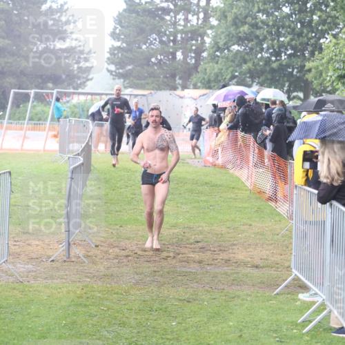 14.06.2026 - 7 Türme Triathlon Andreas Tolksdorf http://msf.ph/oto/9810203 14.06.2026 13:35:50 Schwimmen  meine-sportfotos.de