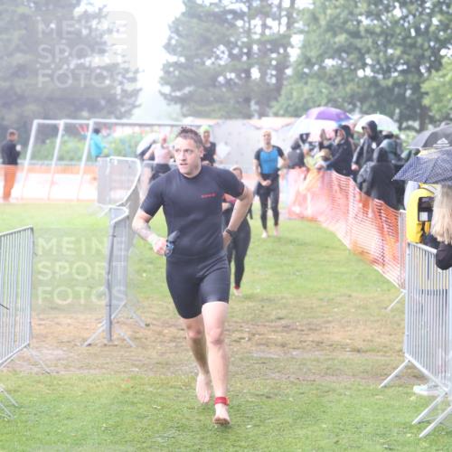 14.06.2026 - 7 Türme Triathlon Andreas Tolksdorf http://msf.ph/oto/9810213 14.06.2026 13:36:02 Schwimmen  meine-sportfotos.de
