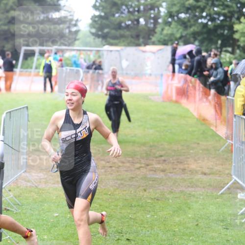 14.06.2026 - 7 Türme Triathlon Andreas Tolksdorf http://msf.ph/oto/9810300 14.06.2026 13:38:02 Schwimmen  meine-sportfotos.de