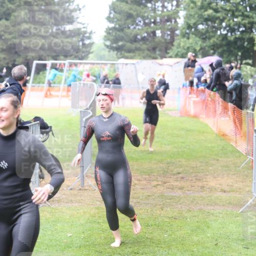 14.06.2026 - 7 Türme Triathlon Andreas Tolksdorf http://msf.ph/oto/9810314 14.06.2026 13:38:24 Schwimmen  meine-sportfotos.de