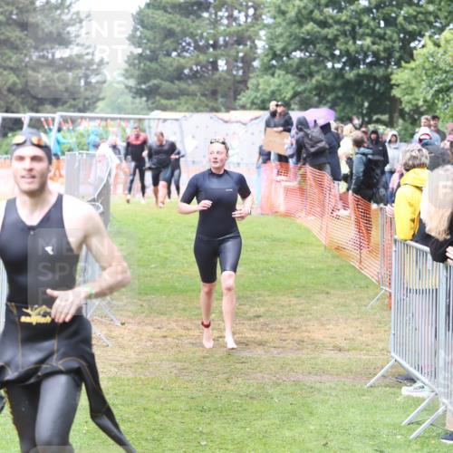 14.06.2026 - 7 Türme Triathlon Andreas Tolksdorf http://msf.ph/oto/9810350 14.06.2026 13:39:12 Schwimmen  meine-sportfotos.de