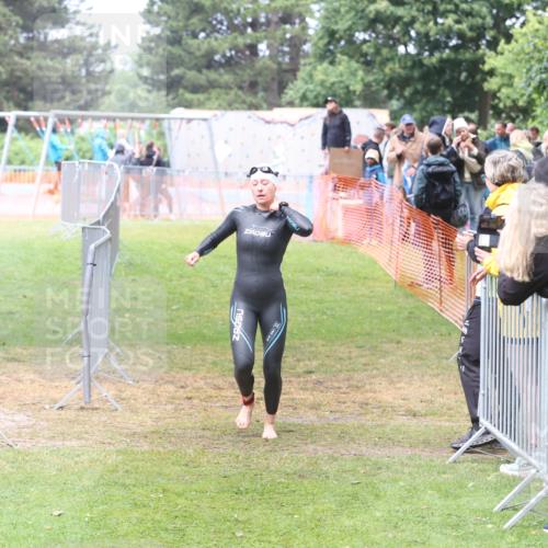 14.06.2026 - 7 Türme Triathlon Andreas Tolksdorf http://msf.ph/oto/9810396 14.06.2026 13:40:27 Schwimmen  meine-sportfotos.de