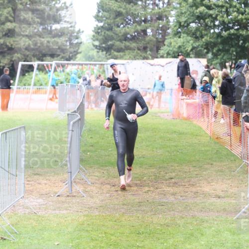 14.06.2026 - 7 Türme Triathlon Andreas Tolksdorf http://msf.ph/oto/9810399 14.06.2026 13:40:46 Schwimmen  meine-sportfotos.de
