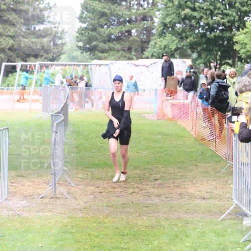 14.06.2026 - 7 Türme Triathlon Andreas Tolksdorf http://msf.ph/oto/9810402 14.06.2026 13:40:49 Schwimmen  meine-sportfotos.de