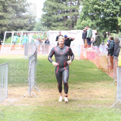 14.06.2026 - 7 Türme Triathlon Andreas Tolksdorf http://msf.ph/oto/9810414 14.06.2026 13:41:19 Schwimmen  meine-sportfotos.de