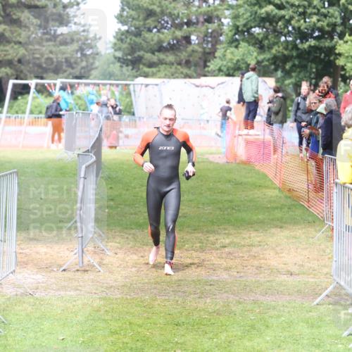 14.06.2026 - 7 Türme Triathlon Andreas Tolksdorf http://msf.ph/oto/9810449 14.06.2026 13:41:59 Schwimmen  meine-sportfotos.de