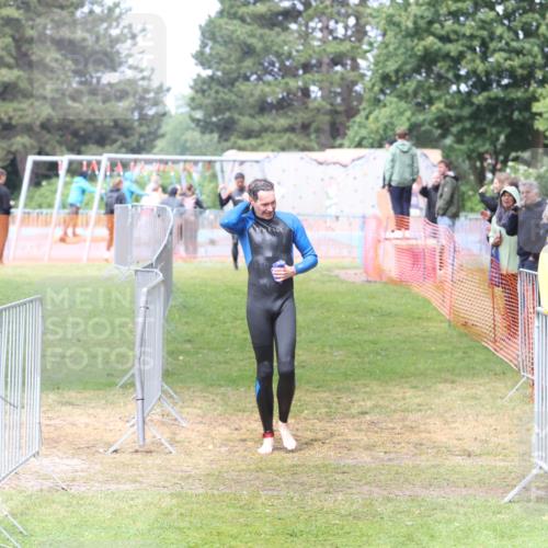 14.06.2026 - 7 Türme Triathlon Andreas Tolksdorf http://msf.ph/oto/9810450 14.06.2026 13:42:28 Schwimmen  meine-sportfotos.de