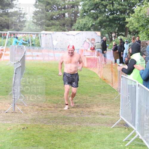14.06.2026 - 7 Türme Triathlon Andreas Tolksdorf http://msf.ph/oto/9810500 14.06.2026 13:46:19 Schwimmen  meine-sportfotos.de