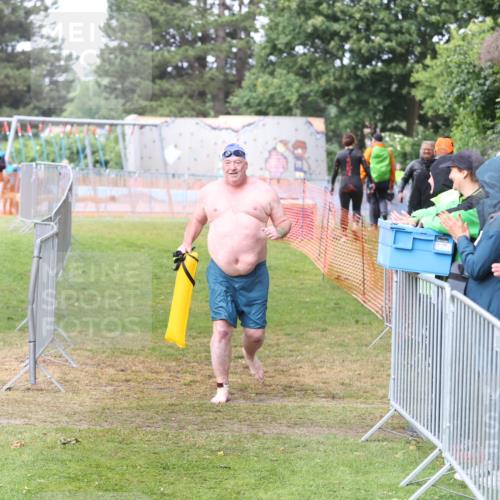 14.06.2026 - 7 Türme Triathlon Andreas Tolksdorf http://msf.ph/oto/9810507 14.06.2026 13:48:07 Schwimmen  meine-sportfotos.de